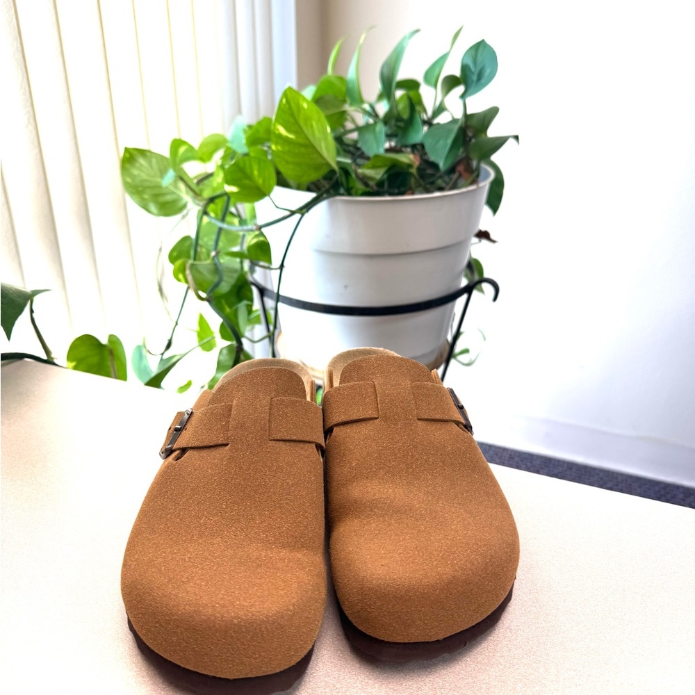 Brown Mules & Clogs